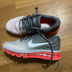 Nike Airmax Size 8.5 Ladies